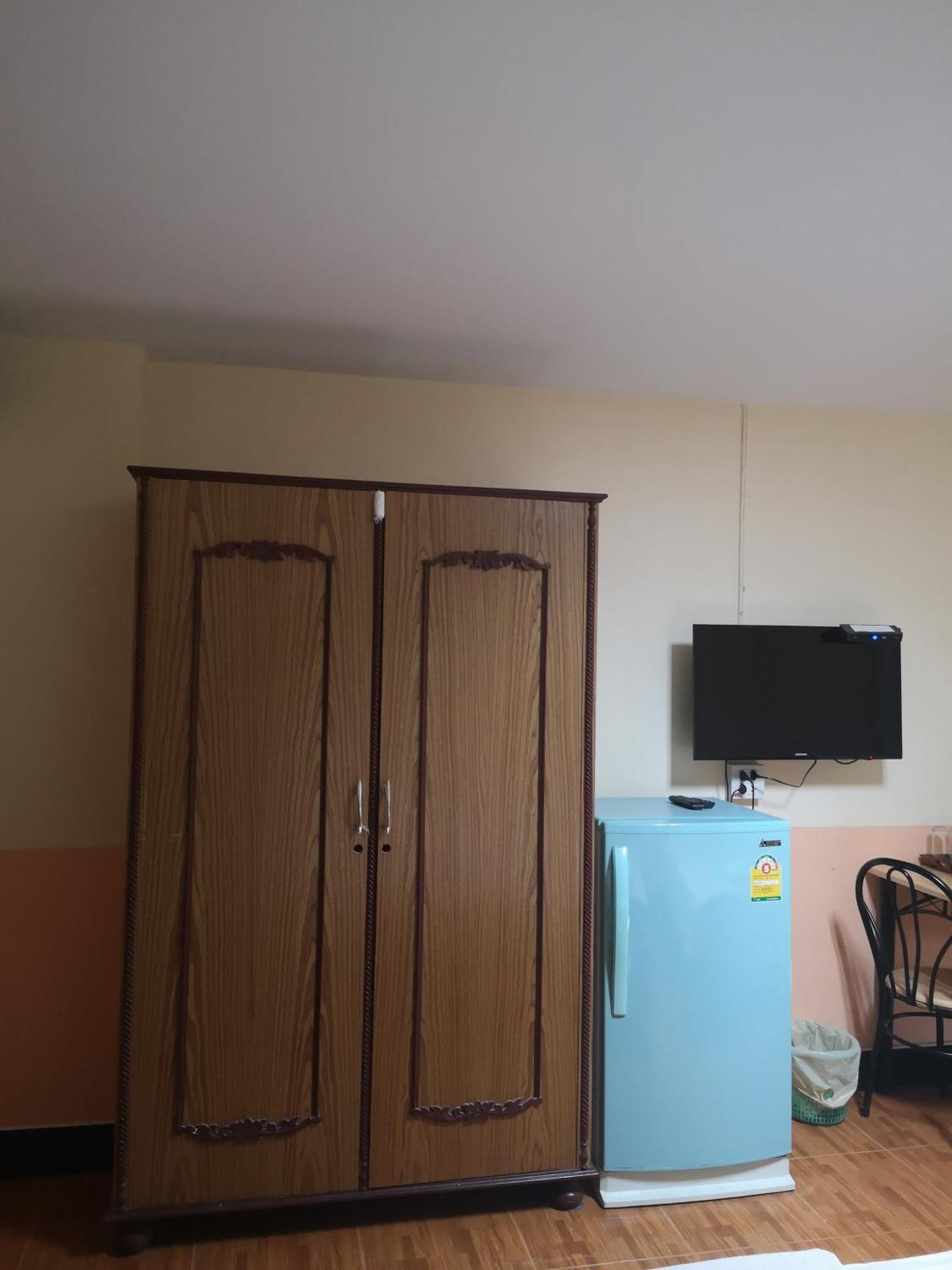Sab Suwarn Mansion Hotell Suphan Buri Eksteriør bilde