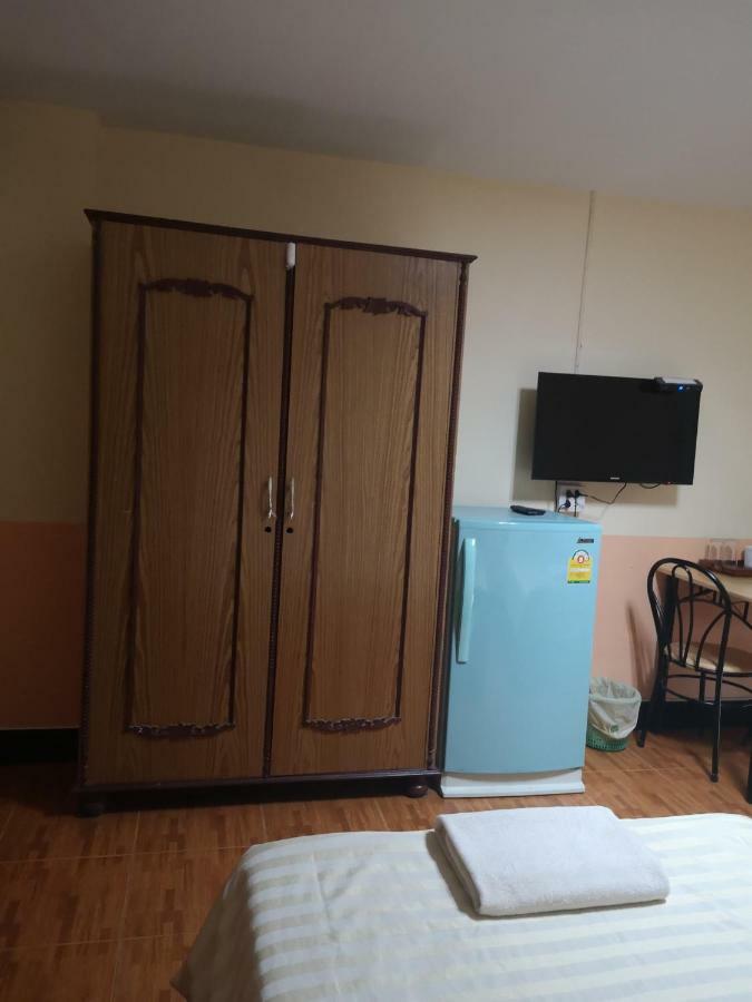 Sab Suwarn Mansion Hotell Suphan Buri Eksteriør bilde